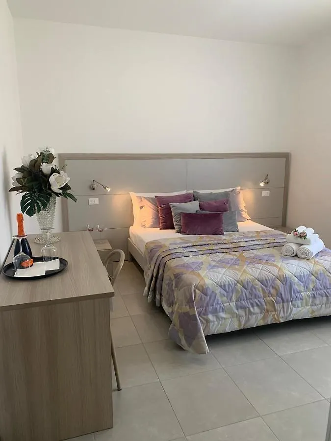 Hotel Lorena Toscolano Maderno