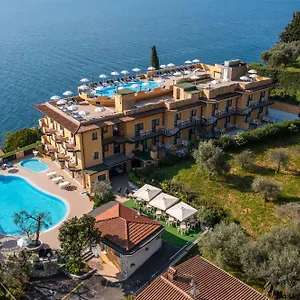 4* Szálloda Piccolo Paradiso