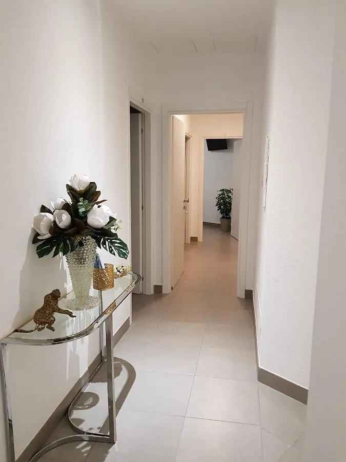 Hotel Lorena Тосколано-Мадерно