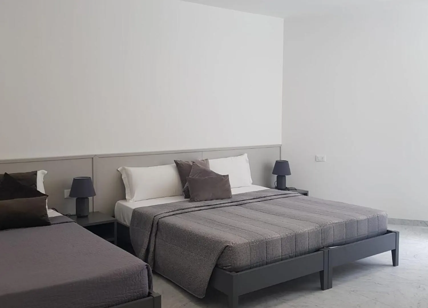 Hotel Lorena Тосколано-Мадерно Италия